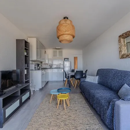 Sea View And Parking Apartment *